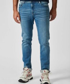 Youngwear.shop579612170c 1