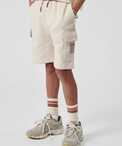 Youngwear.shop613f1860a0 2