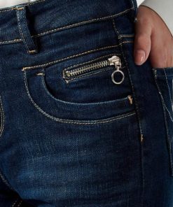 Youngwear.shop671dd576b5 5