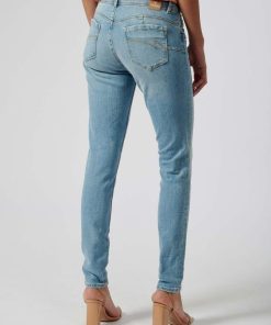 Youngwear.shop6bfbcac676 3