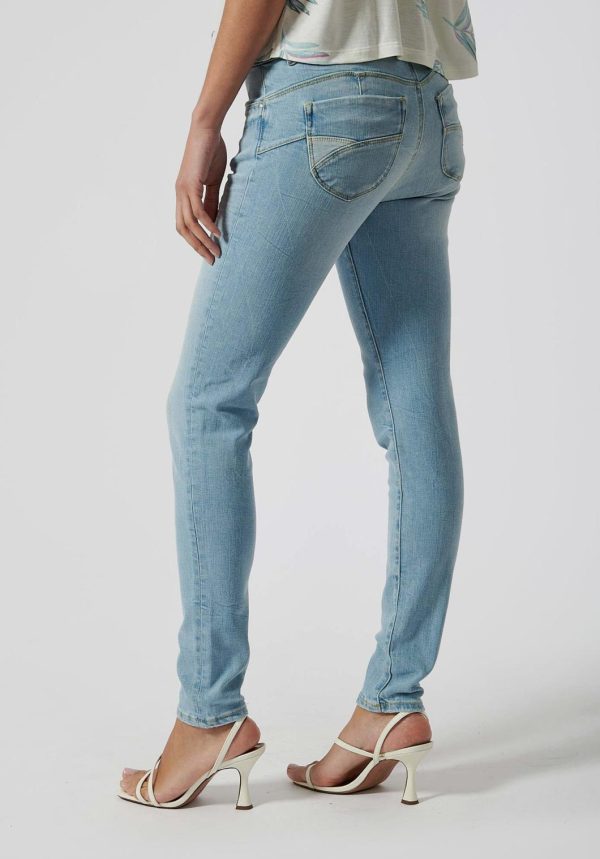 Youngwear.shop8ae6db84ea 3