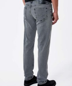 Youngwear.shop9337d6d100 1