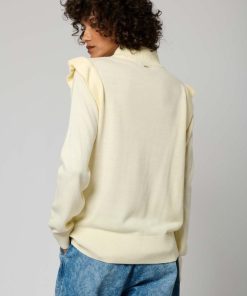 Youngwear.shopa119b96678 3