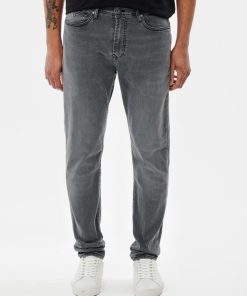 Youngwear.shopc78b2b2c9d 1