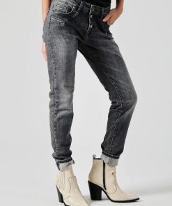 Youngwear.shopcf65940c83 2