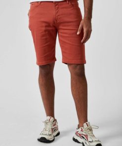 Youngwear.shopd30697094c 1