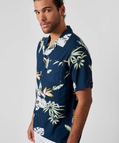 Youngwear.shopf96fed44e1 2